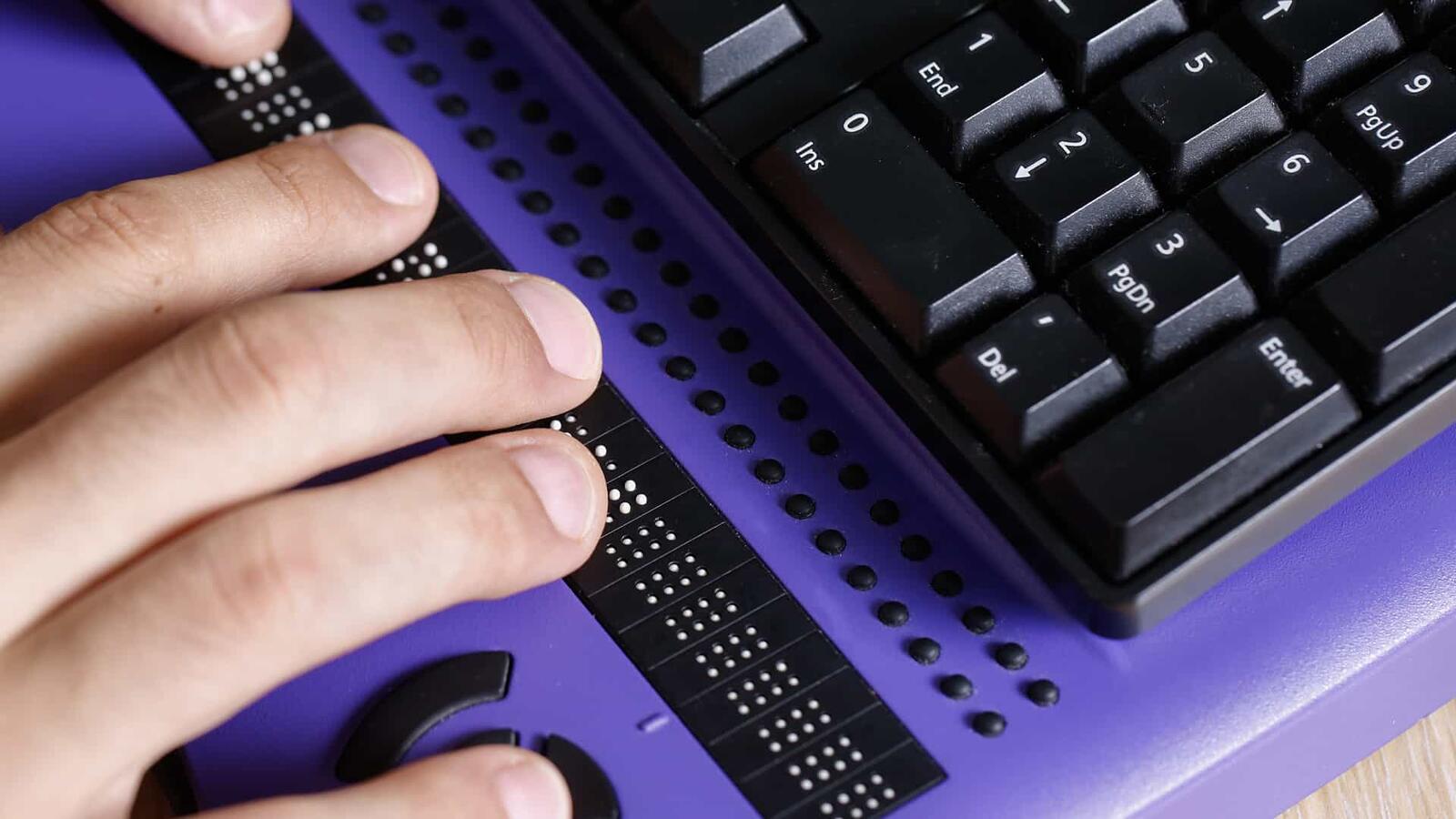 Een close-up van een computertoetsenbord